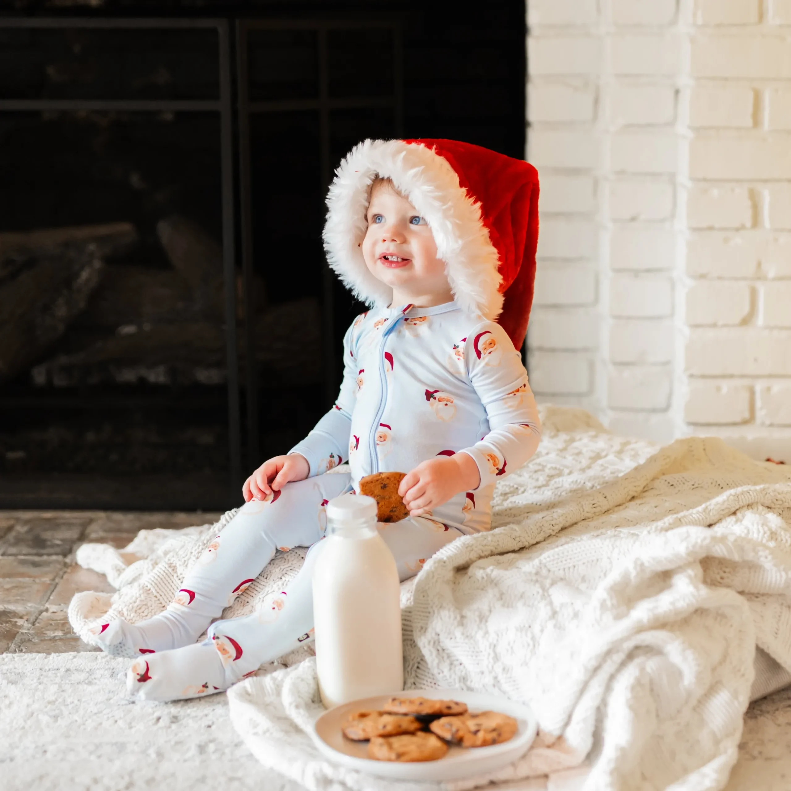 Discount Kyte Baby Zippered Footie in Vintage Santa