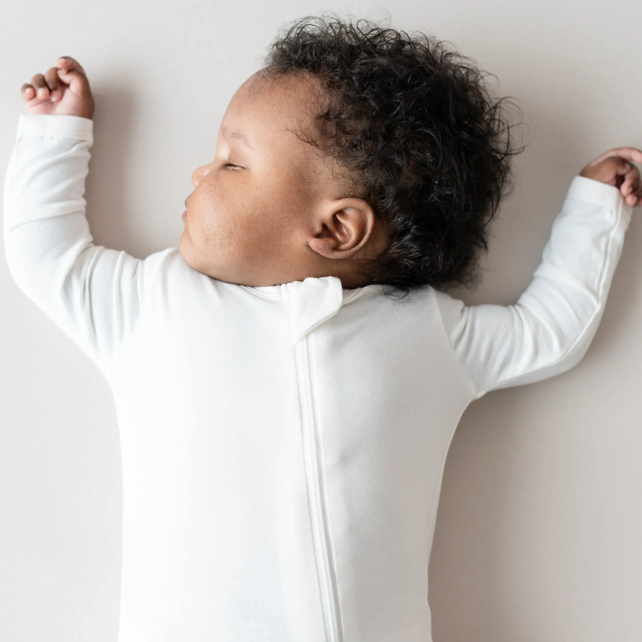 Outlet Kyte Baby Zippered Romper in Cloud