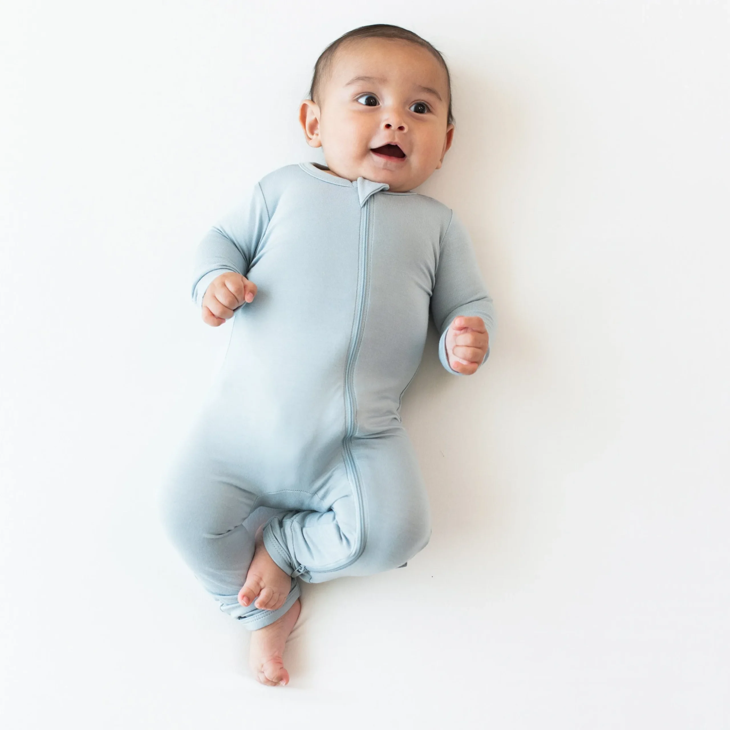 Hot Kyte Baby Zippered Romper in Fog