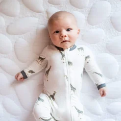 Best Kyte Baby Zippered Romper in Giraffe