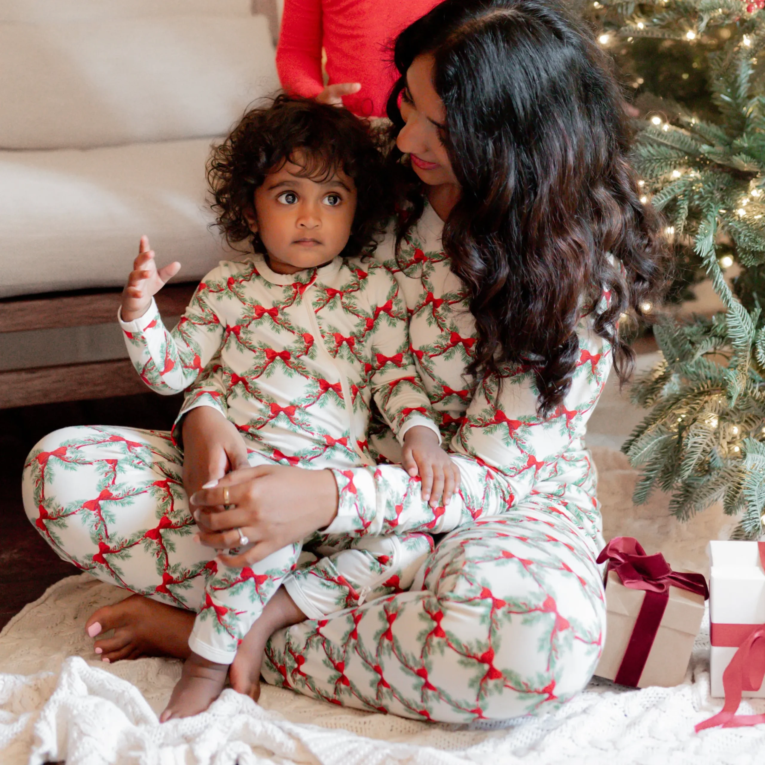 Outlet Kyte Baby Zippered Romper in Holiday Bow