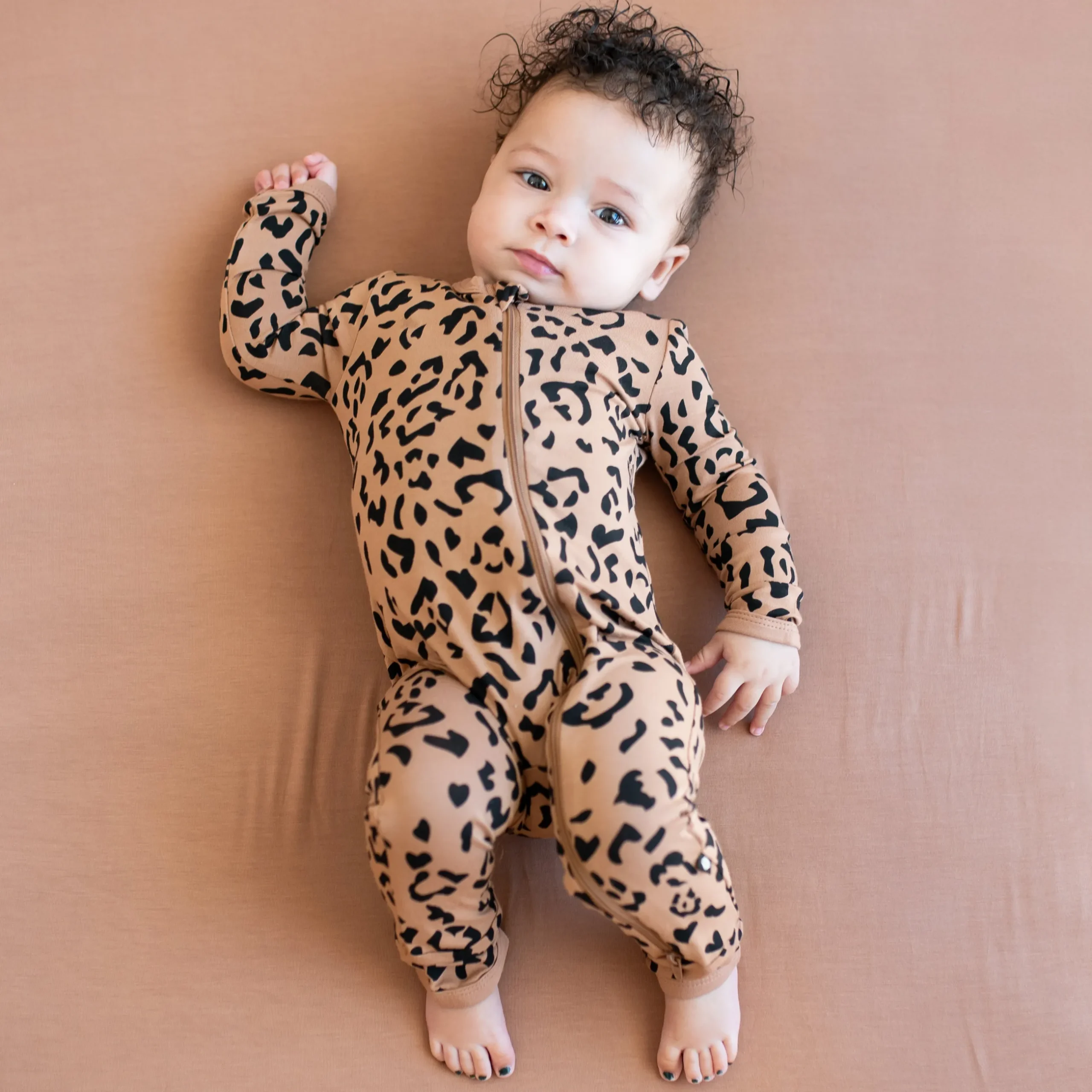 Outlet Kyte Baby Zippered Romper in Latte Leopard