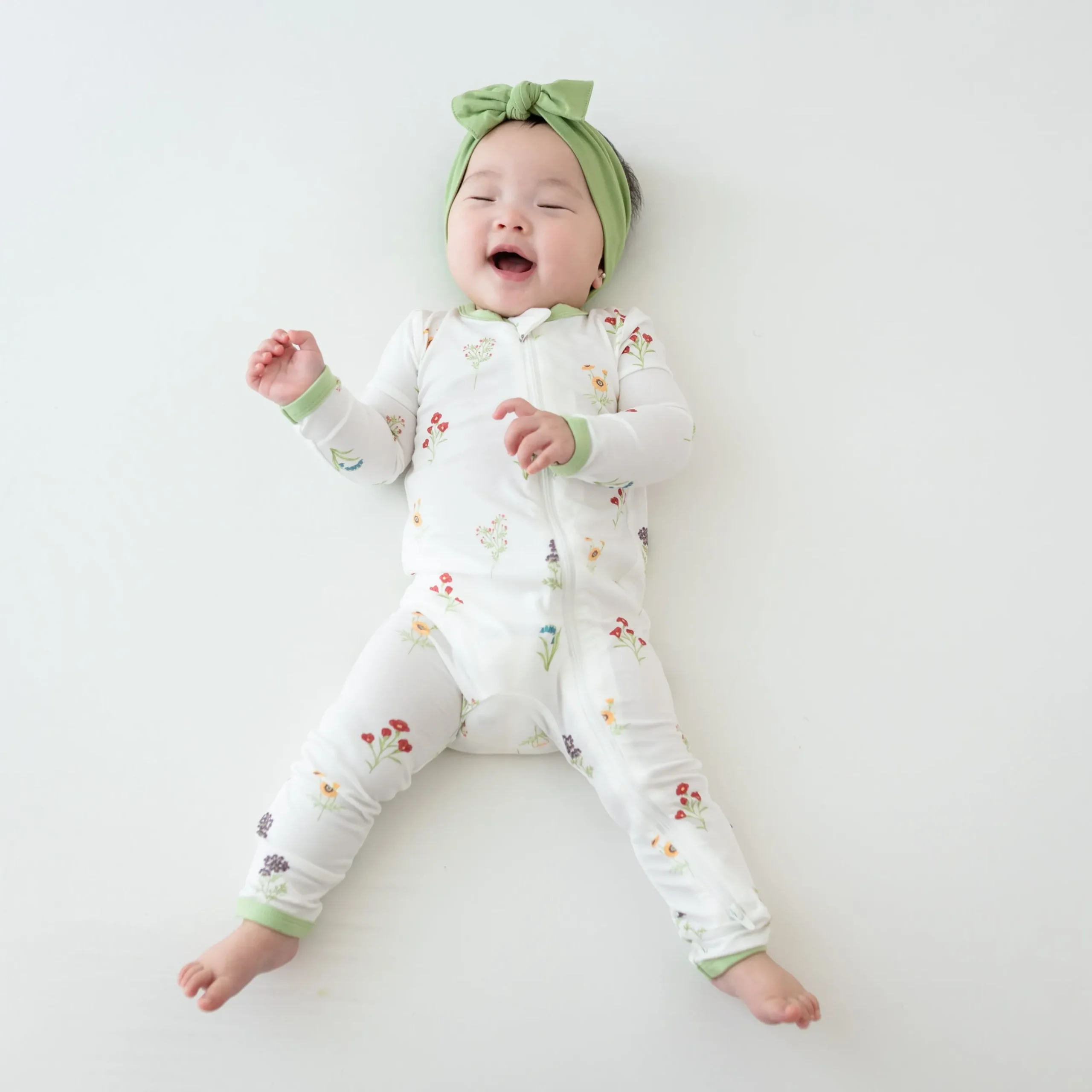 Best Kyte Baby Zippered Romper in Wildflower
