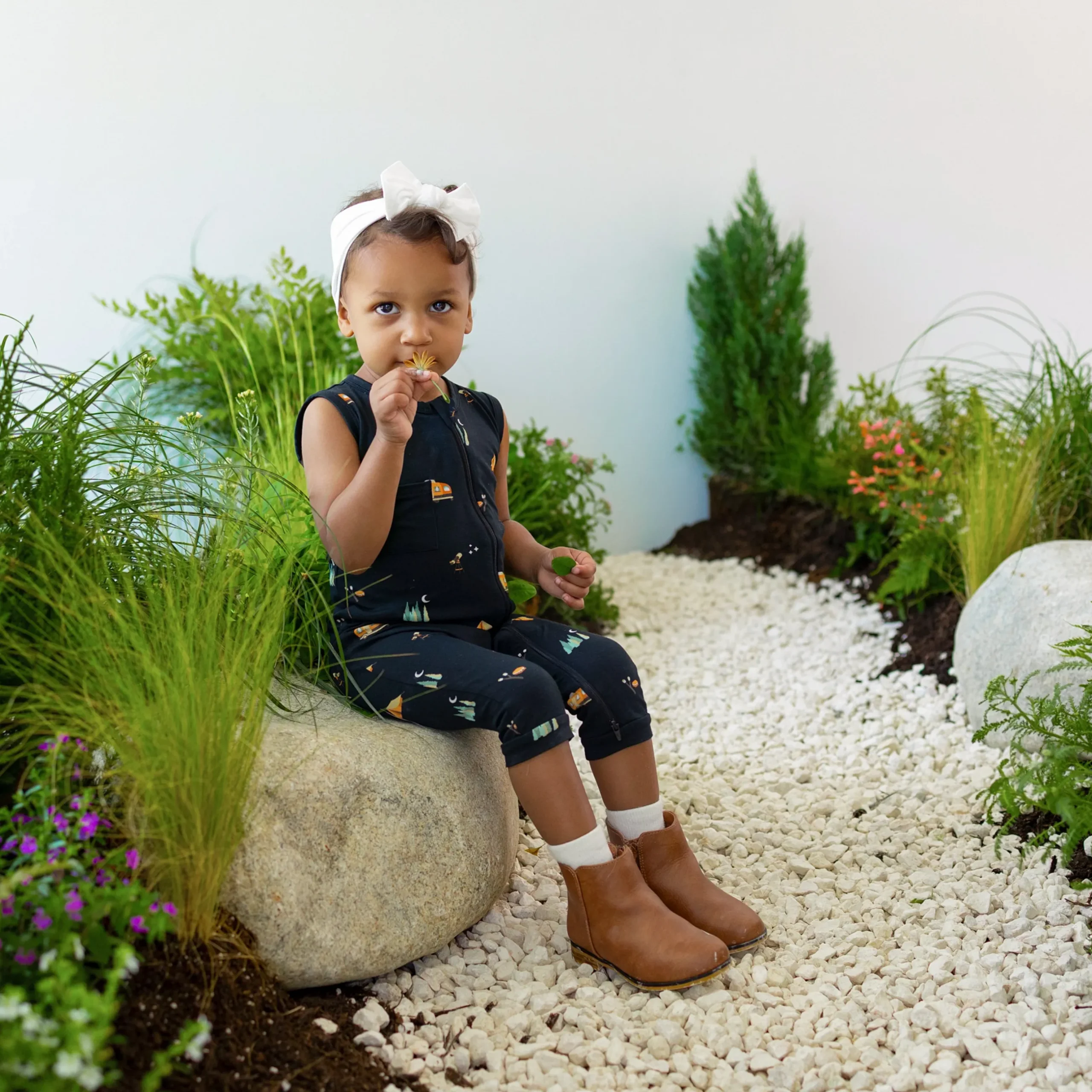 Kyte Baby Zippered Sleeveless Romper in Under the Stars